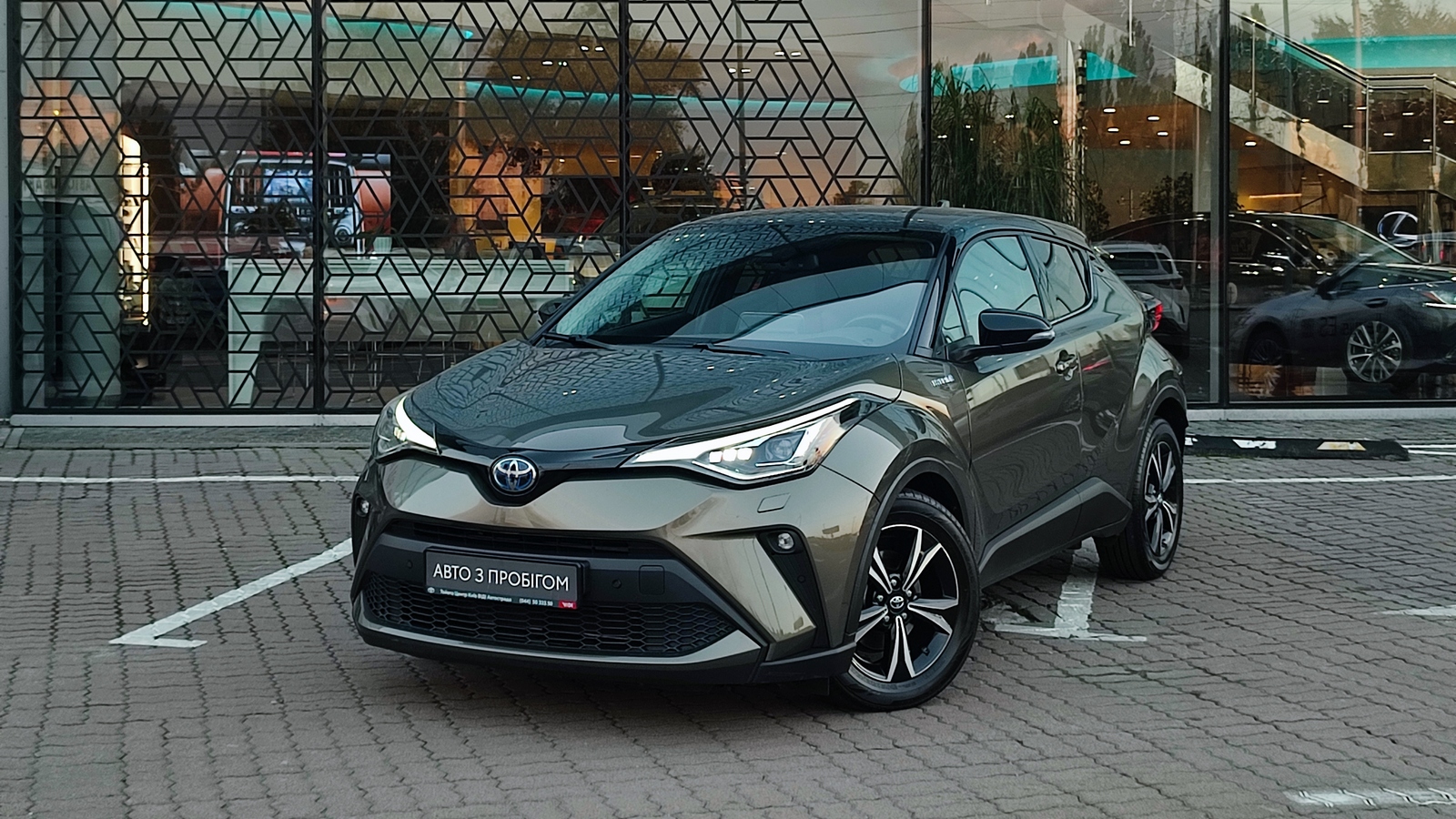 TOYOTA C-HR