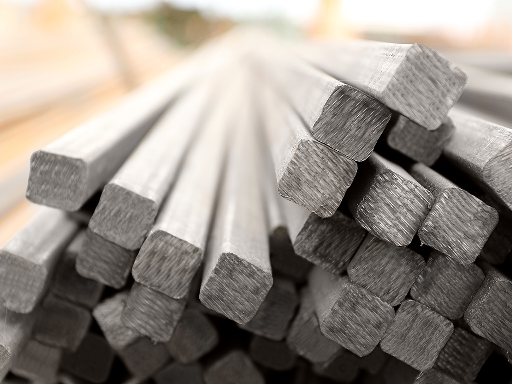 калиброванный стальной квадрат