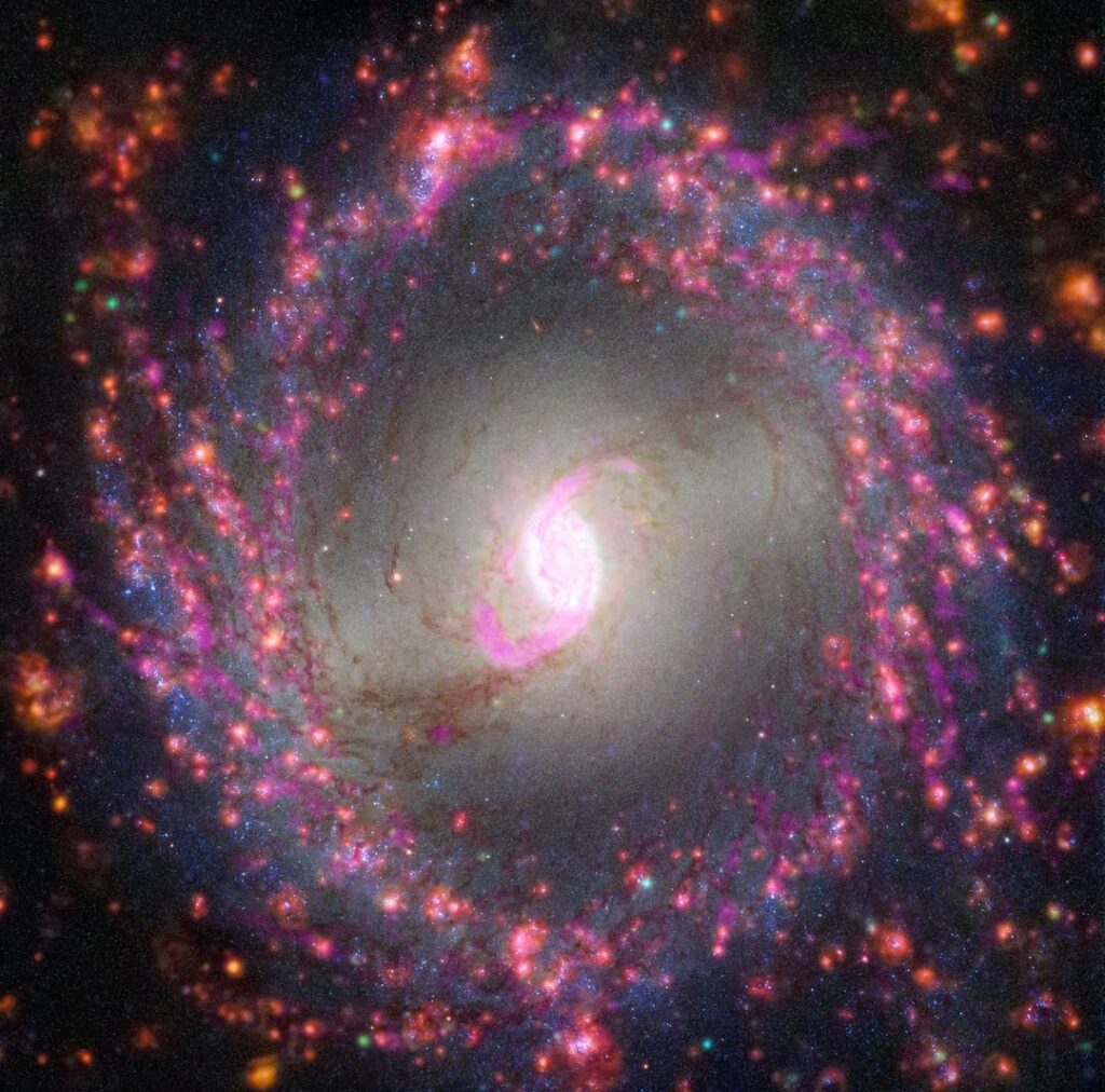 галактика NGC 3351