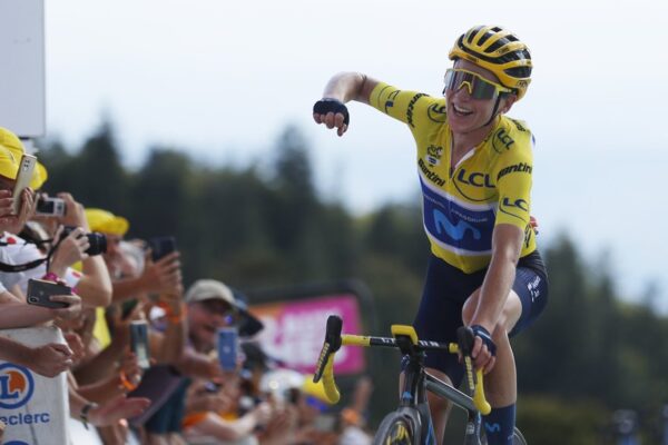 Аннемик ван Влейтен выиграла первый женский Тур де Франс