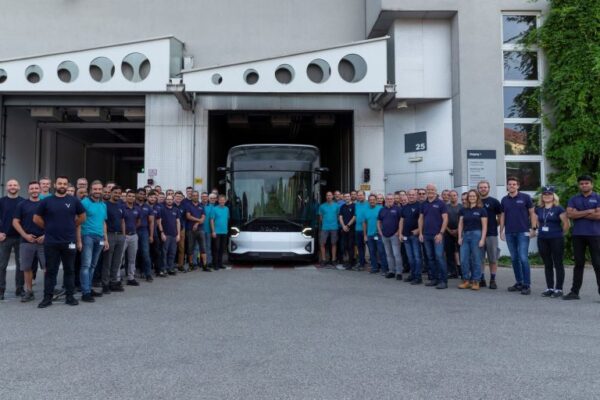 Volta Trucks празднует выпуск первого электрического грузовика