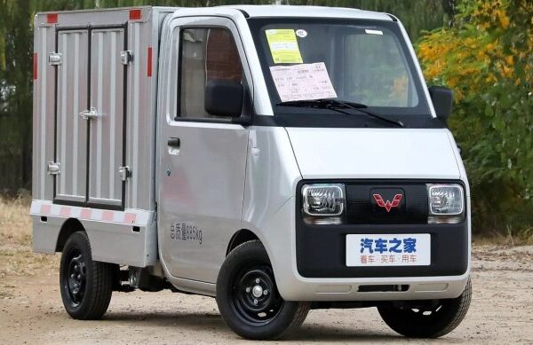 В Китае показали электрический грузовик за $4000