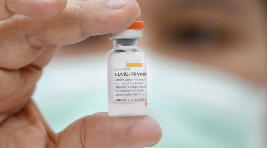 3 дозы CoronaVac защищают от тяжелого течения COVID-19