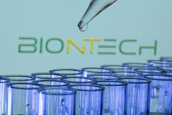 BioNTech планирует открыть завод по производству мРНК-вакцин в Сингапуре
