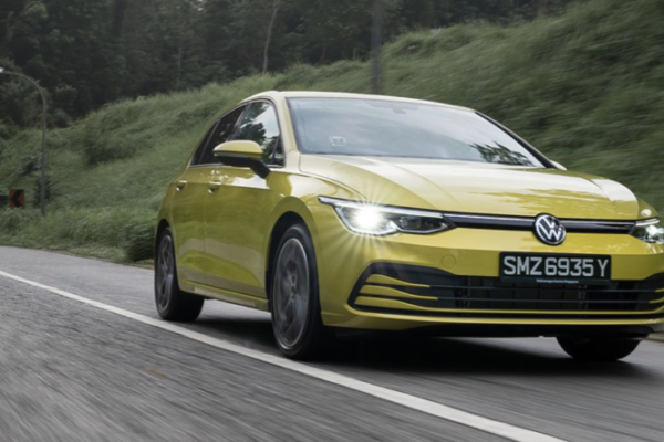Новый Volkswagen Golf переведут на электротягу