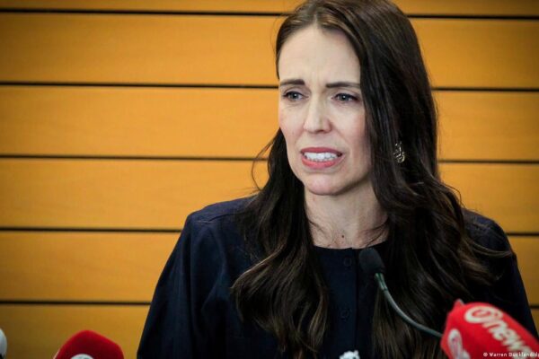 Премьер-министр Новой Зеландии ушла в отставку из-за чрезмерной усталости