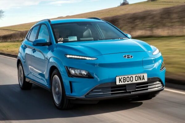 Hyundai Kona EV назван самым дальнобойным электромобилем 2022 года