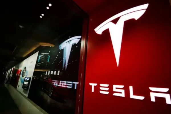 Tesla зарабатывает на каждом проданном автомобиле в 3-5 раз больше конкурентов