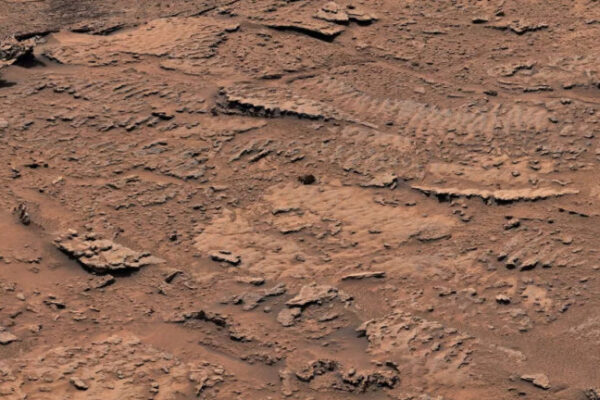 Марсоход NASA сфотографировал следы древнего озера на Марсе