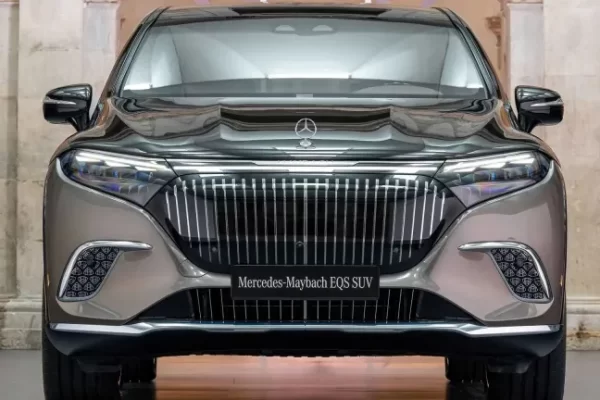 Презентован роскошный электрокроссовер Mercedes-Maybach EQS 2024