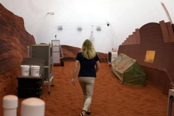 NASA создала симулятор Марса, где год будут жить астронавты перед отправкой в космос